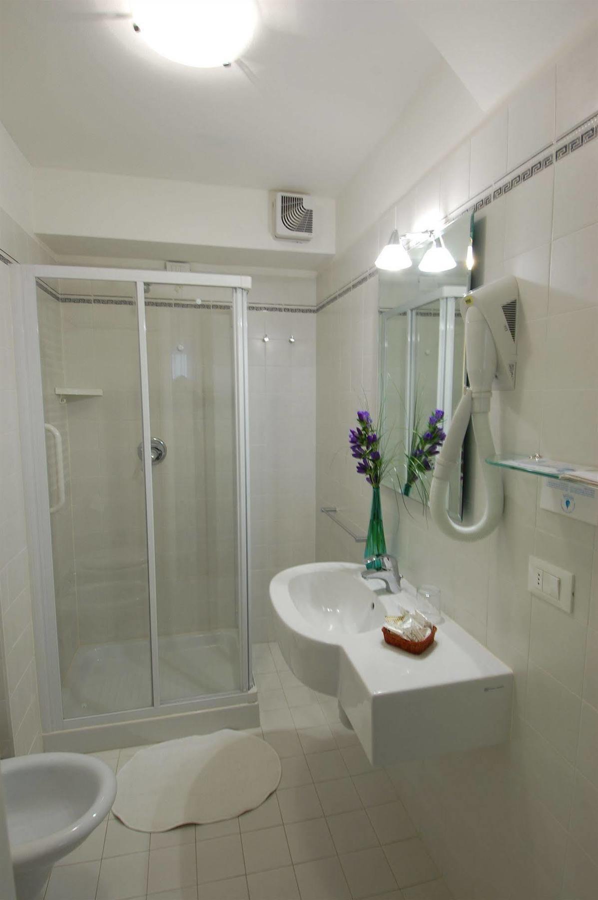 Santa Margherita Guest House Venice Exterior photo
